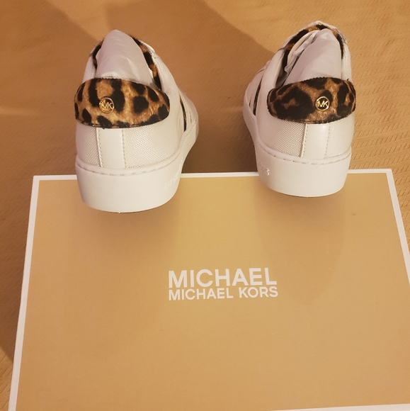 Michael Kors Irving stripe Lace up sneakers - Picture 3 of 6